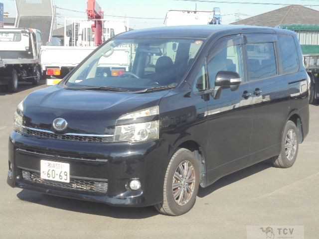 2010 Toyota Voxy