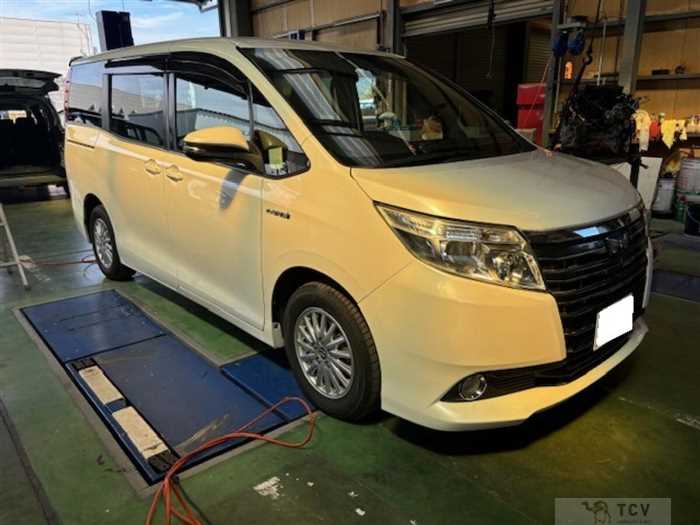 2014 Toyota Noah