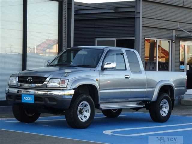 2003 Toyota Hilux