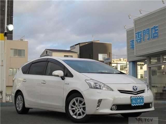 2012 Toyota PRIUS α