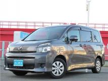 2011 Toyota Voxy