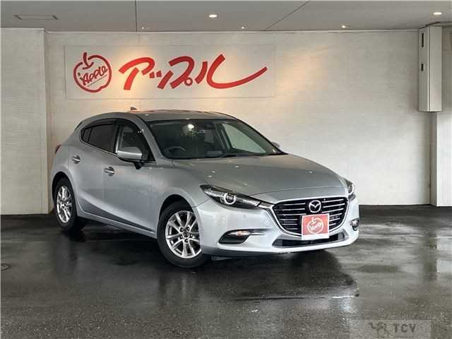 2017 Mazda Axela