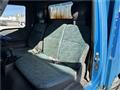 2000 Mitsubishi Canter