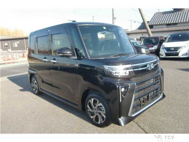2022 Daihatsu Tanto Custom