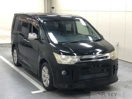 2013 Mitsubishi Delica D5
