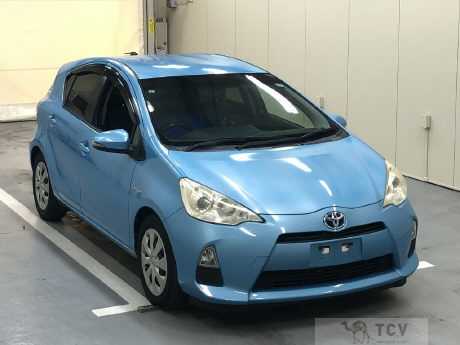 2013 Toyota AQUA