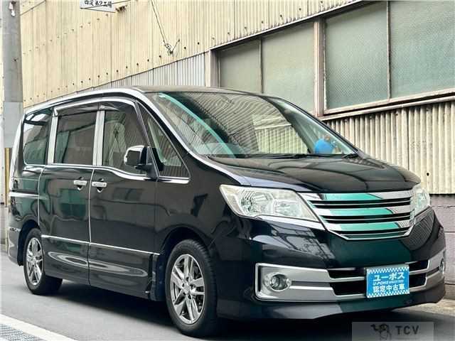 2011 Nissan Serena