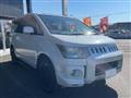 2011 Mitsubishi Delica D5