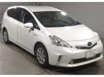 2012 Toyota PRIUS α