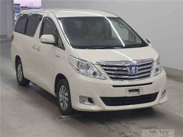 2013 Toyota Alphard Hybrid