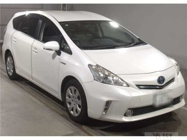 2012 Toyota PRIUS α