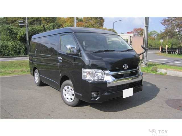 2025 Toyota Hiace Wagon