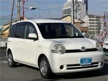 2005 Toyota Sienta