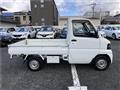 2011 Nissan Clipper Truck