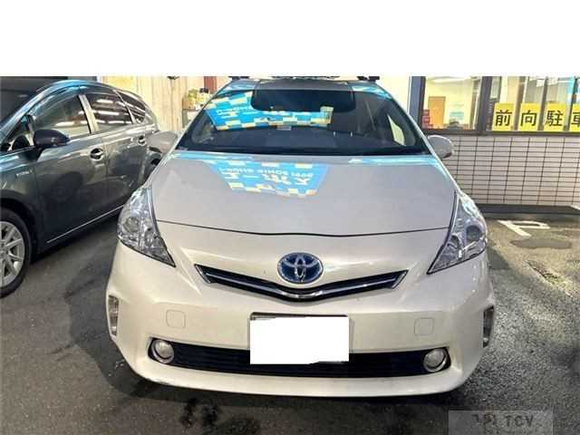 2014 Toyota PRIUS α