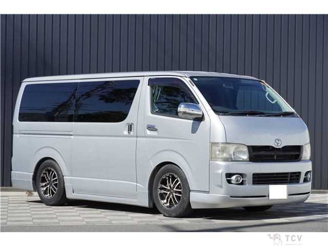 2005 Toyota Regiusace Van