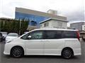 2015 Toyota Noah
