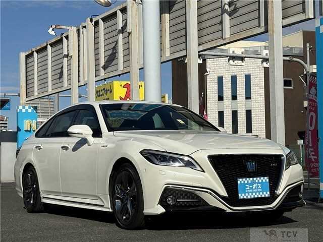 2019 Toyota Crown Hybrid