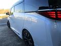 2024 Toyota Alphard Hybrid