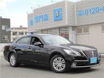 2013 Toyota Crown Royal Series