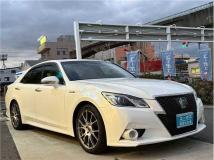 2013 Toyota Crown Hybrid