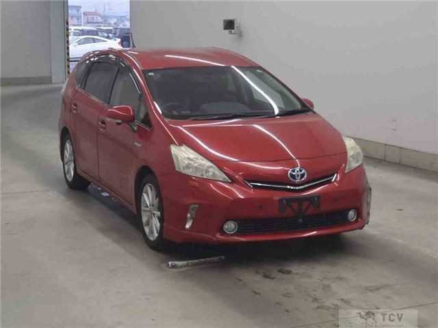 2013 Toyota PRIUS α