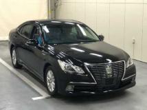 2014 Toyota Crown Hybrid