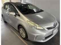 2012 Toyota PRIUS α