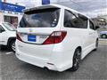 2013 Toyota Alphard G