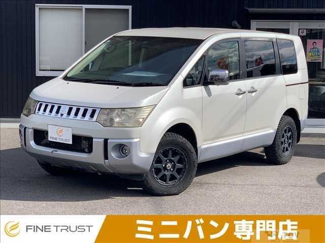 2013 Mitsubishi Delica D5
