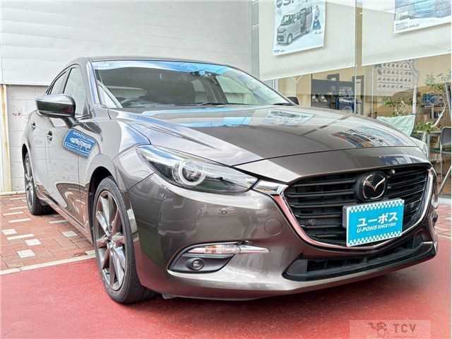 2018 Mazda Axela