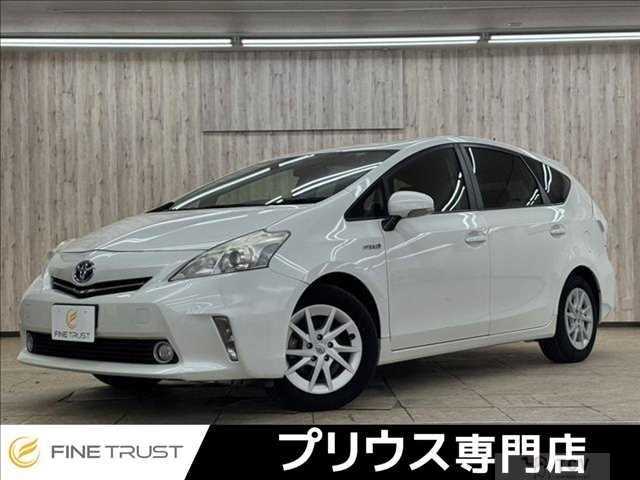 2013 Toyota PRIUS α