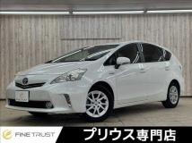 2013 Toyota PRIUS α