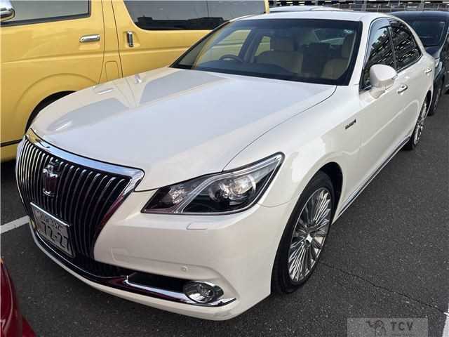 2013 Toyota Crown Majesta