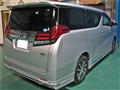 2017 Toyota Alphard Hybrid
