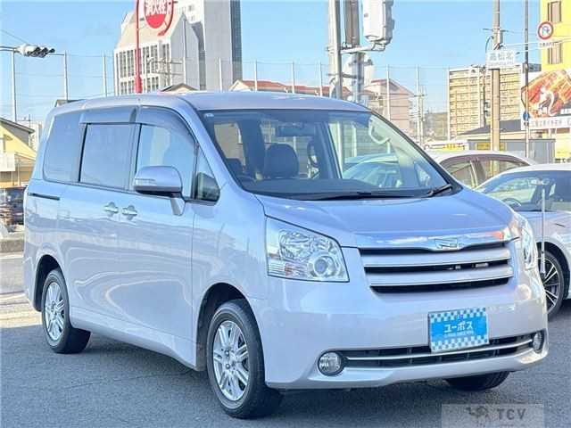 2009 Toyota Noah