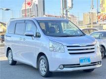 2009 Toyota Noah
