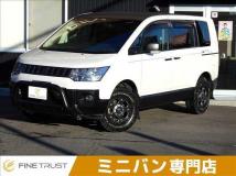 2018 Mitsubishi Delica D5