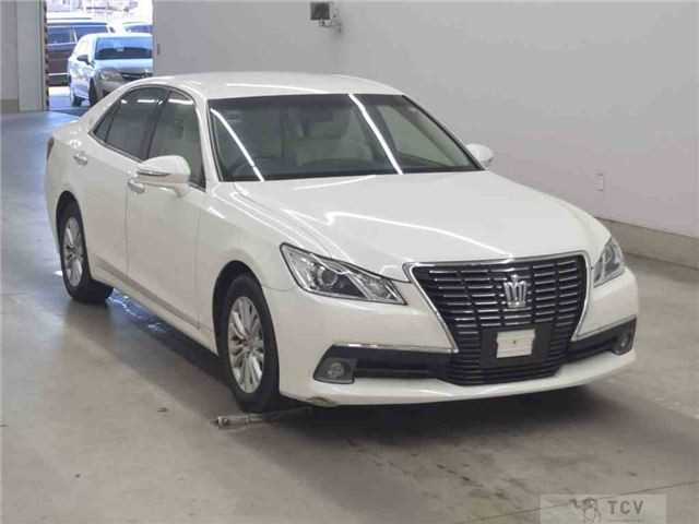 2014 Toyota Crown