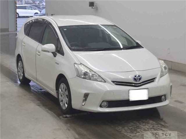 2012 Toyota PRIUS α