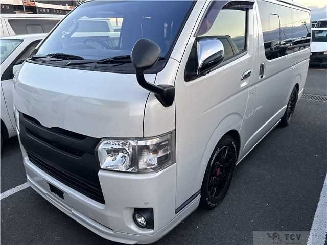 2015 Toyota Regiusace Van