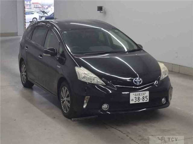2013 Toyota PRIUS α