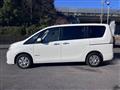 2013 Nissan Serena