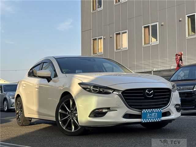 2017 Mazda Axela