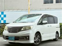 2012 Nissan Serena