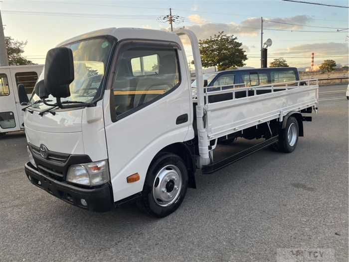 2013 Toyota Dyna Truck