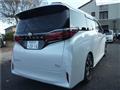 2024 Toyota Alphard Hybrid