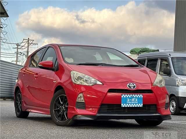2013 Toyota AQUA