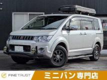 2018 Mitsubishi Delica D5