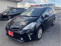 2012 Toyota PRIUS α